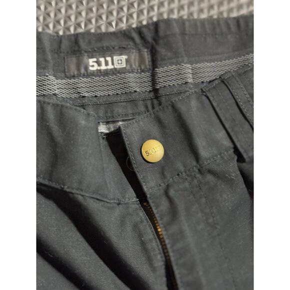 5.11 Tactical Men’s Cargo Pants 32x32 Black EMT Utility Workwear - Picture 2 of 4